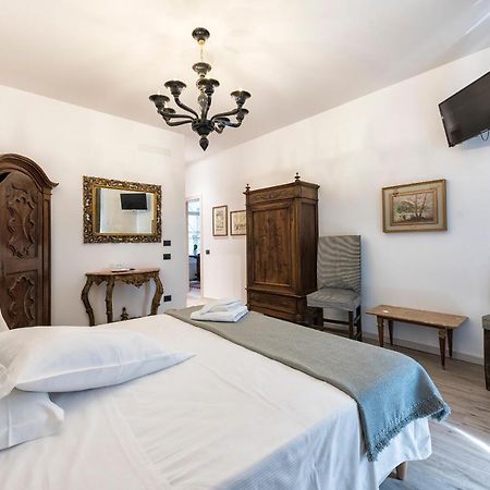 Rooms Alla Loggia Del Castello Trento Bagian luar foto