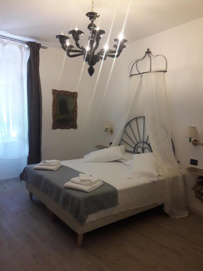 Rooms Alla Loggia Del Castello Trento Bagian luar foto