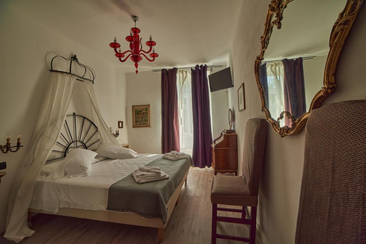 Rooms Alla Loggia Del Castello Trento Bagian luar foto