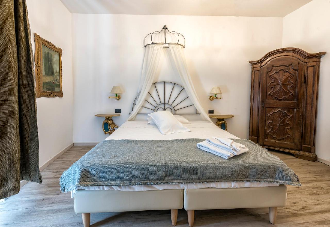 Rooms Alla Loggia Del Castello Trento Bagian luar foto