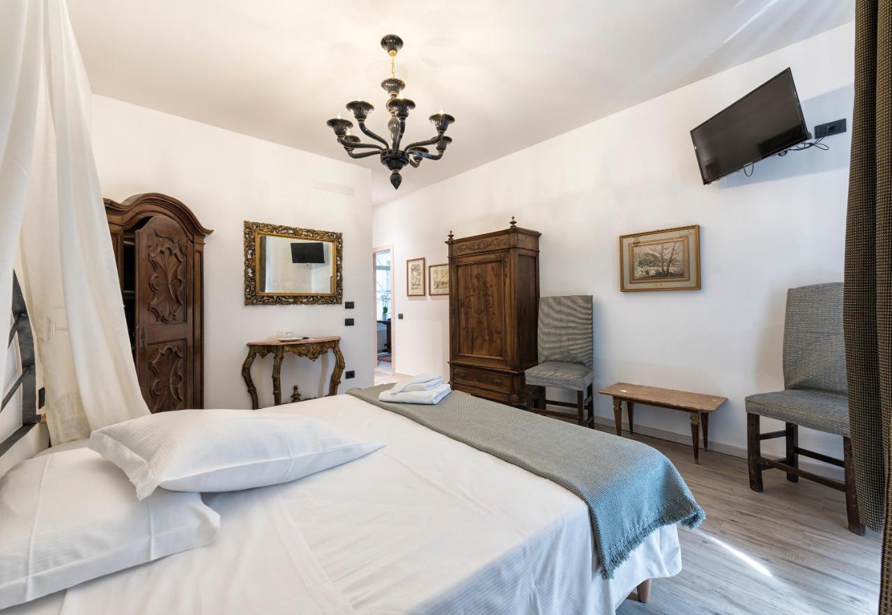 Rooms Alla Loggia Del Castello Trento Bagian luar foto
